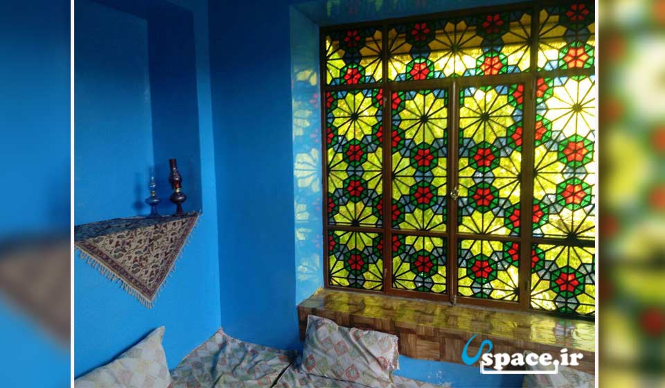 اتاق سنتی اقامتگاه سنتی کومه مشهدی جواد - باغ بهادران - روستای کرچگان